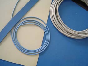 導(dǎo)電橡膠條,導(dǎo)電橡膠帶,導(dǎo)電橡膠管,導(dǎo)電橡膠圈,導(dǎo)電橡膠棒,屏蔽條